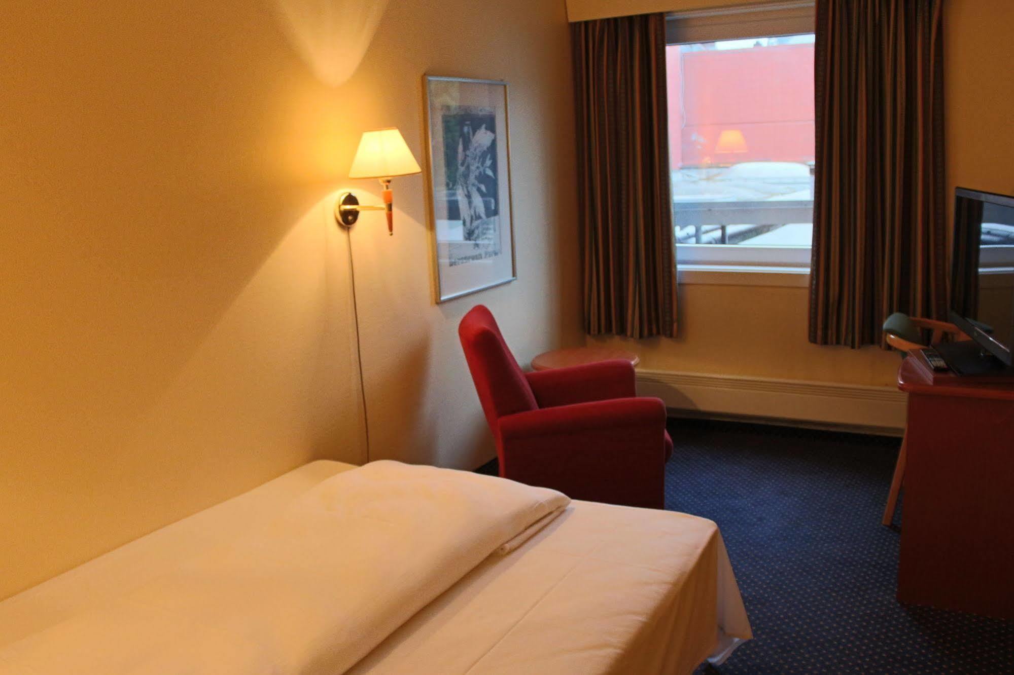 Thon PartnerHotel Backlund Levanger Exterior foto